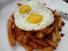 Frites with egg