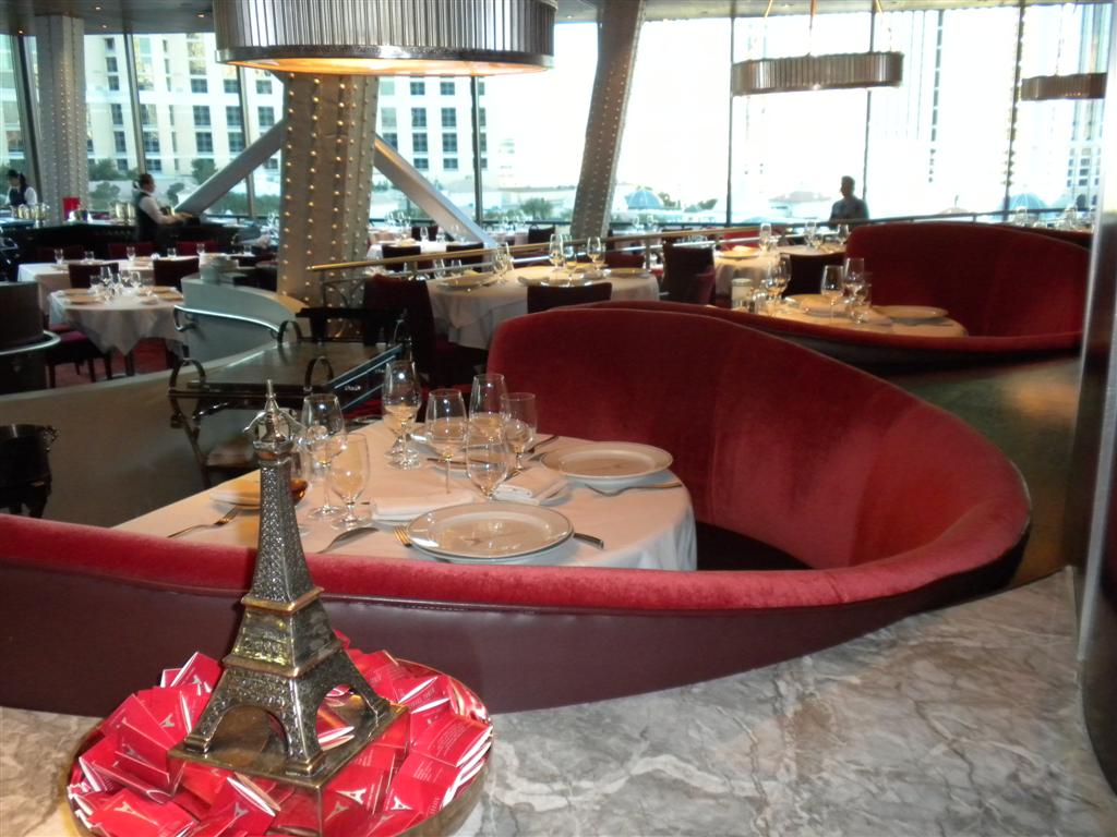 EIFFEL TOWER RESTAURANT — Eating Las VegasEating Las Vegas