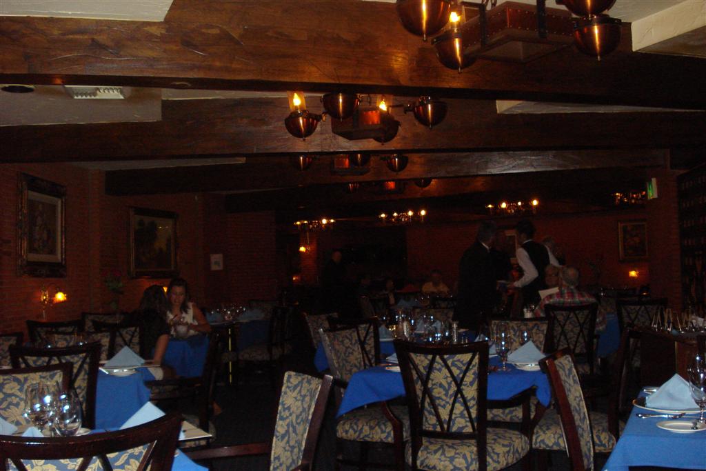 HUGO'S CELLAR — Eating Las VegasEating Las Vegas